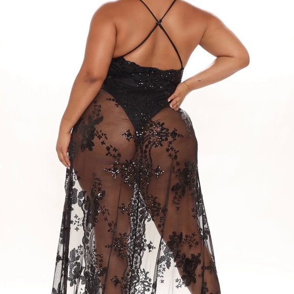 NWT fashion Nova sequin dress - Picture 2 of 9